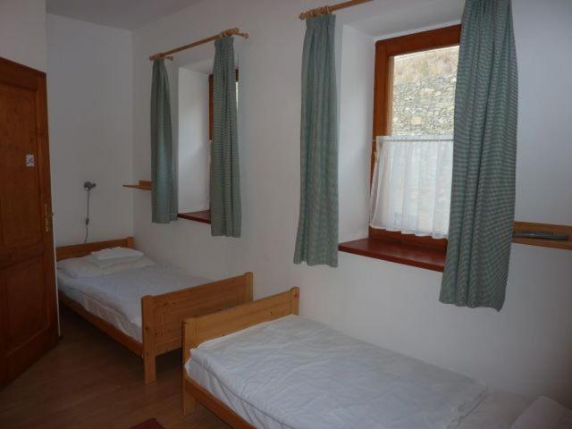 Bed and Breakfast Naspolya Panzio Es Etterem Bátaapáti Zimmer foto